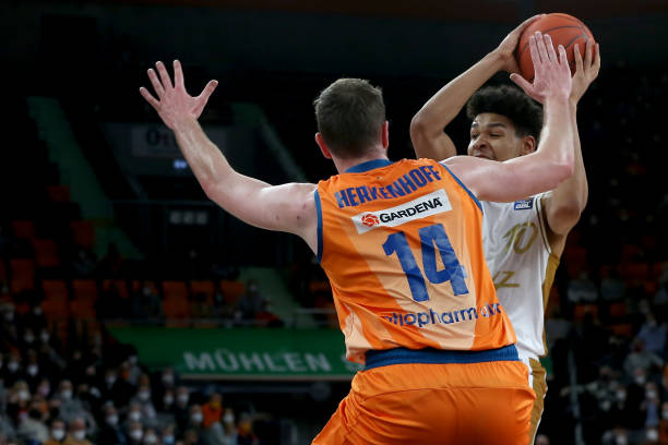 全球瞩目的 全球瞩目的